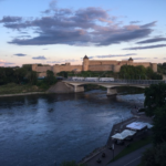 Rejseberetning fra Narva på grænsen mellem øst og vest